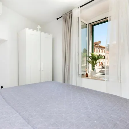 Studio Stela Rovinj Exterior photo